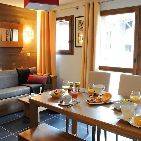Travelski Premium - Les D'edelweiss *